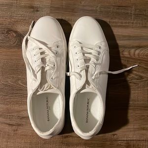 White Banana Republic Tennis Shoes